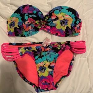 Bikini top & bottoms!